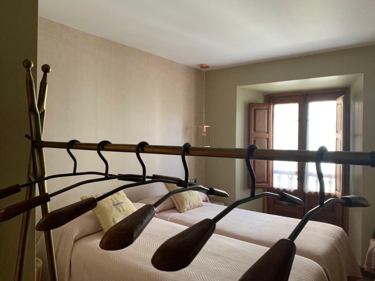 Hostal El Resbalon Cervera De Pisuerga Exterior foto