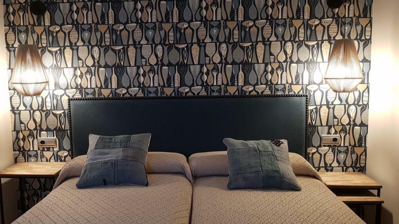 Hostal El Resbalon Cervera De Pisuerga Exterior foto