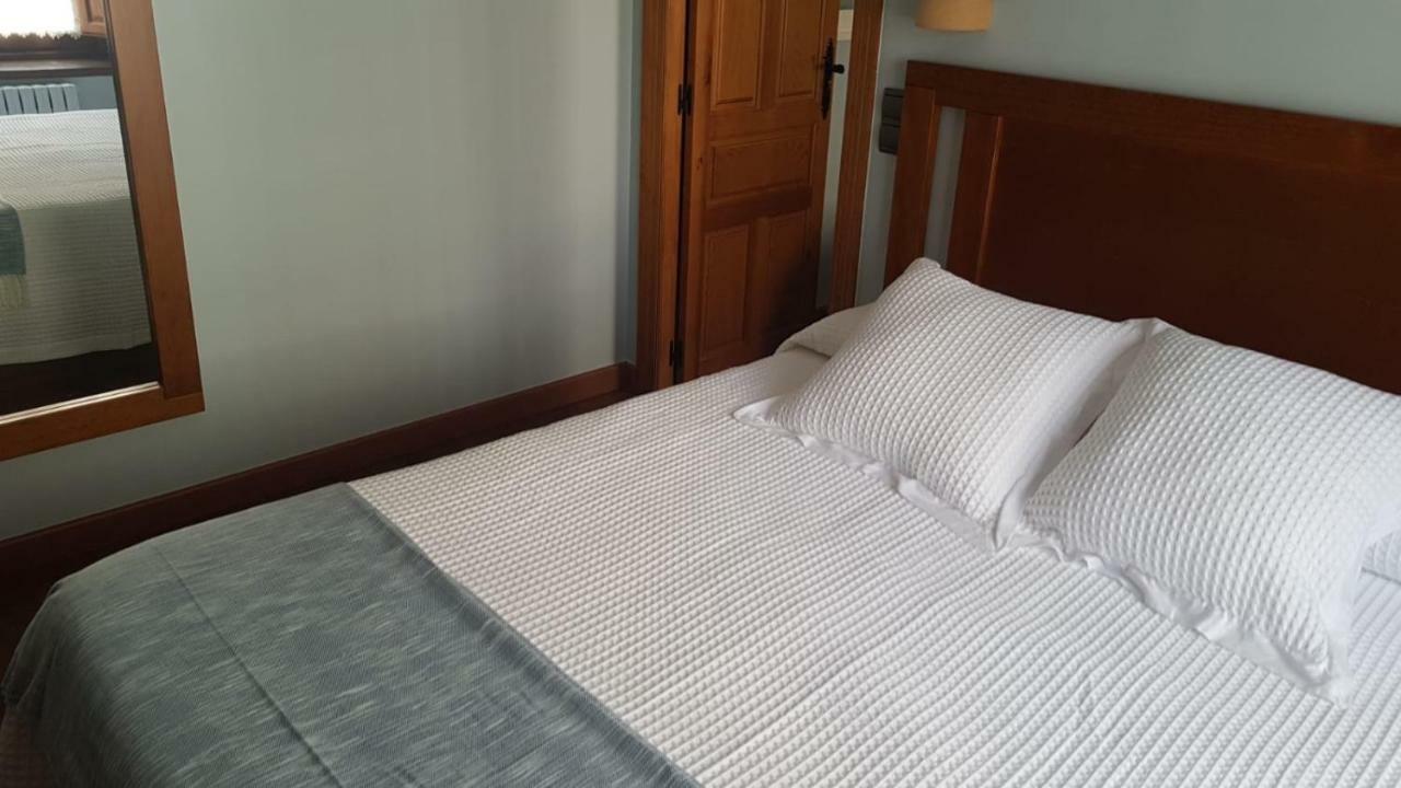 Hostal El Resbalon Cervera De Pisuerga Exterior foto